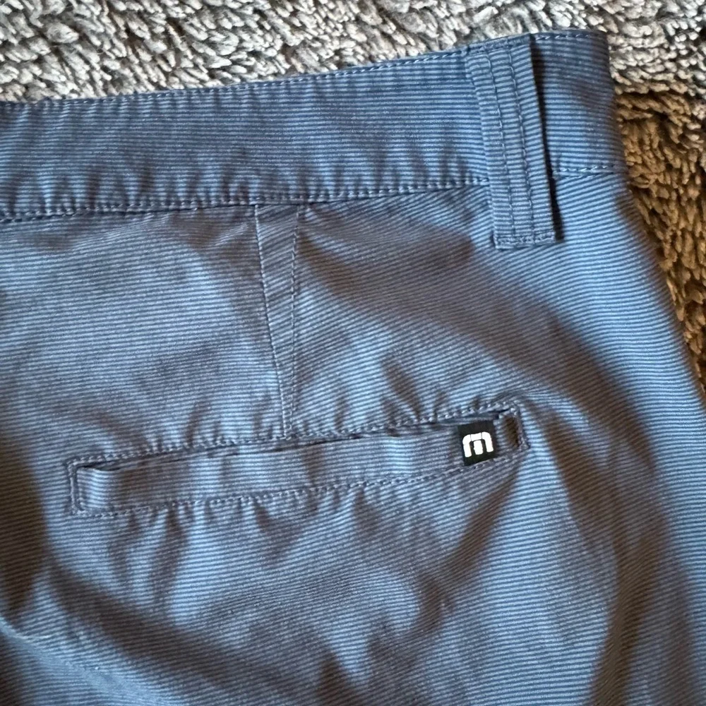 TRAVIS MATTHEW Men's Casual Golf Short Set